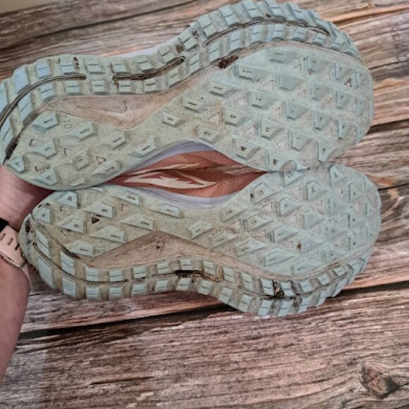 Nike Women's Pegasus Trail Running Shoes Sneakers Women's size 8 salmon peach - Picture 5 of 7